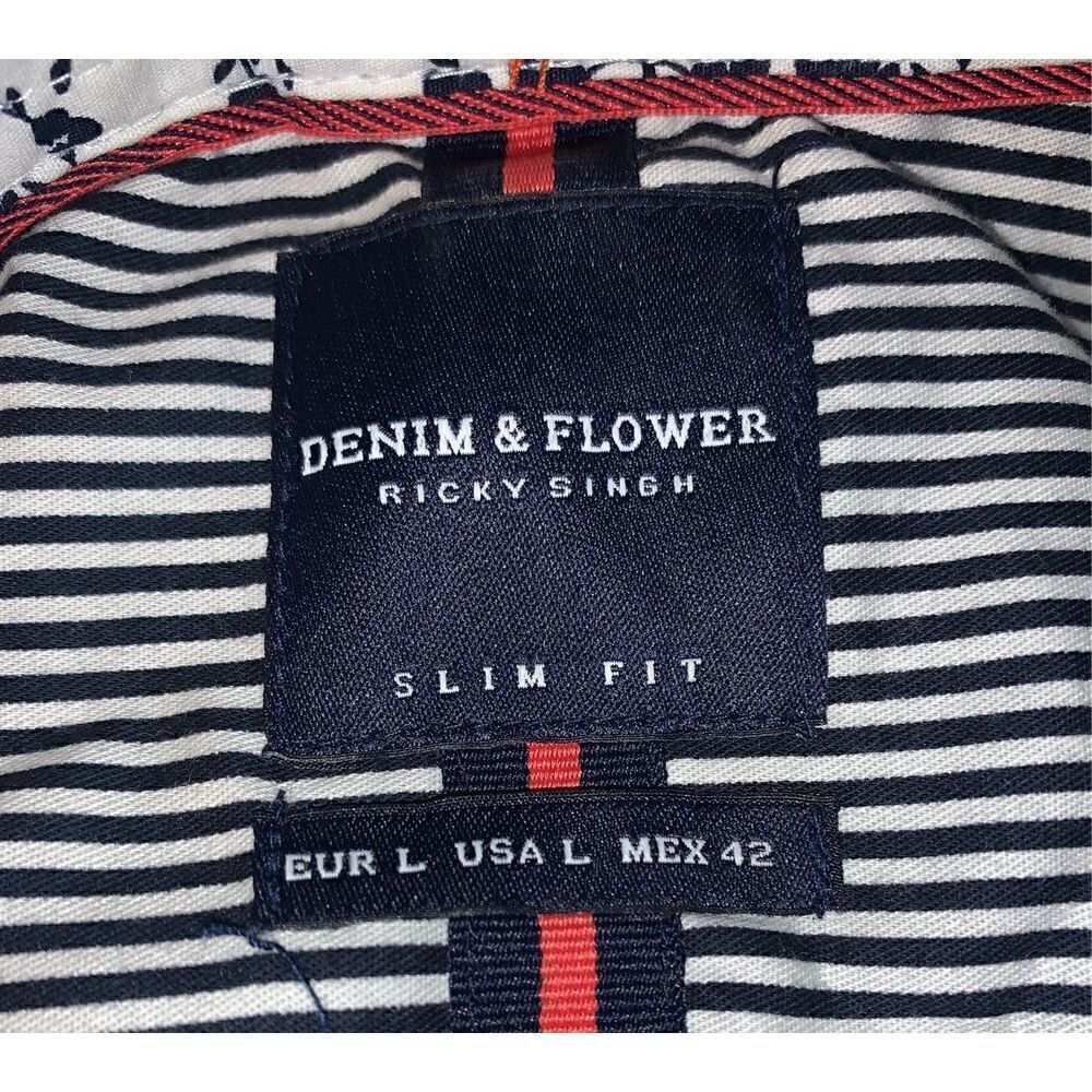 Denim & Flower Button Front Top - Picture 6 of 7
